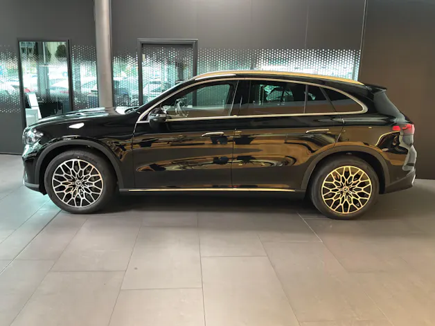 MERCEDES-BENZ GLC 300 4MATIC 85 kWh