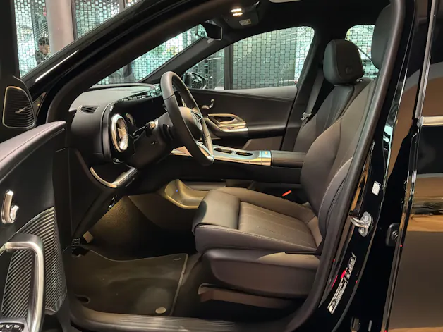 MERCEDES-BENZ GLC 300 4MATIC 85 kWh