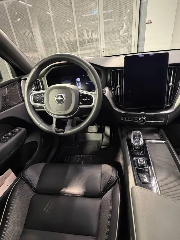 VOLVO XC60 2.0 T6 TE Black Edition eAWD