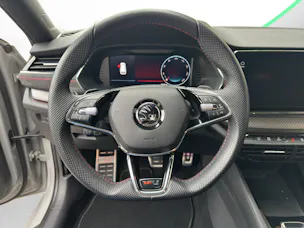 SKODA Octavia Combi 2.0 TSI DSG RS