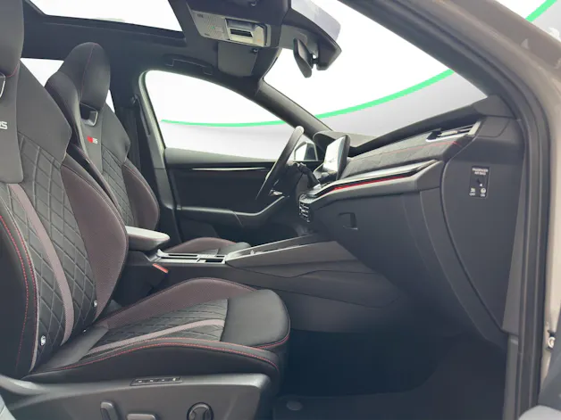 SKODA Octavia Combi 2.0 TSI DSG RS