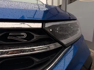 VW T-Roc R-LINE ***IQ DRIVE PAKET & ANHÄNGERKUPLUNG***
