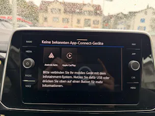 VW T-Roc R-LINE ***IQ DRIVE PAKET & ANHÄNGERKUPLUNG***