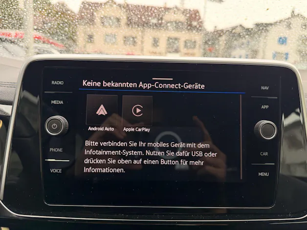 VW T-Roc R-LINE ***IQ DRIVE PAKET & ANHÄNGERKUPLUNG***