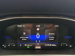 VW T-Roc R-LINE ***IQ DRIVE PAKET & ANHÄNGERKUPLUNG***
