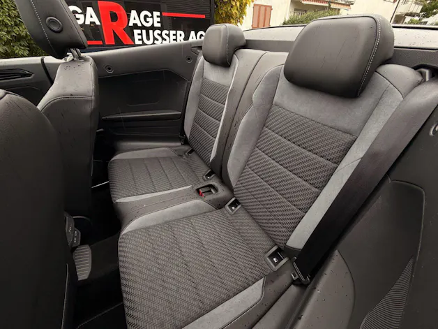 VW T-Roc R-LINE ***IQ DRIVE PAKET & ANHÄNGERKUPLUNG***