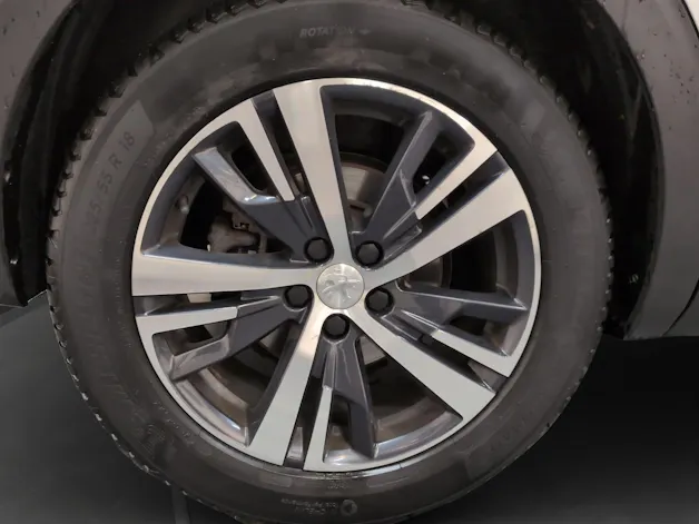 PEUGEOT 5008 1.2 Pure Tech Allure EAT8