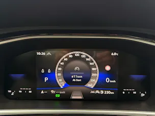 VW T-Roc R-LINE ***IQ DRIVE PAKET & ANHÄNGERKUPLUNG***