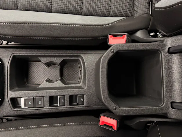 VW T-Roc R-LINE ***IQ DRIVE PAKET & ANHÄNGERKUPLUNG***