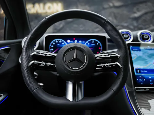 MERCEDES-BENZ GLC 300 d AMG Line 4Matic 9G-Tronic *Werksgarantie*21" Felgen*DIGITAL LIGHT*