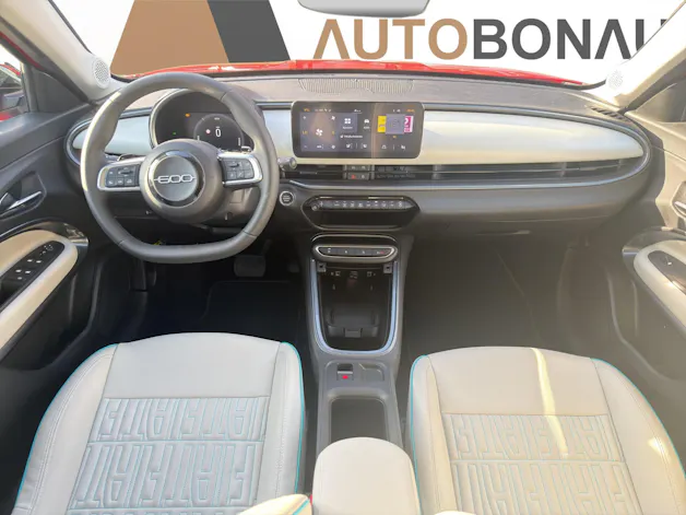 FIAT 600 1.2 Hybrid La Prima