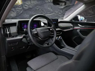 SKODA Kodiaq 1.5 TSI mHEV Selection *Facelift*Werksgarantie*7 Plätzer*