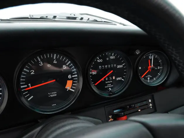 PORSCHE 911 SC Coupé