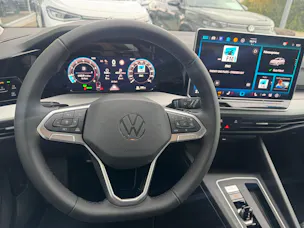 VW Golf 1.5 e TSI mHEV Trend DSG