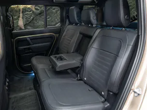 Land Rover Defender 110 635 V8 4.4 Octa AT8 *URBAN*Panorama*