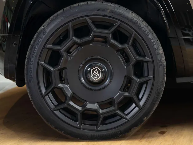 Land Rover Defender 110 635 V8 4.4 Octa AT8 *URBAN*
