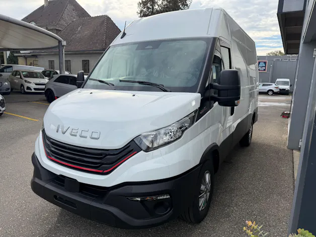 IVECO 35 S 16B A8 V 3520