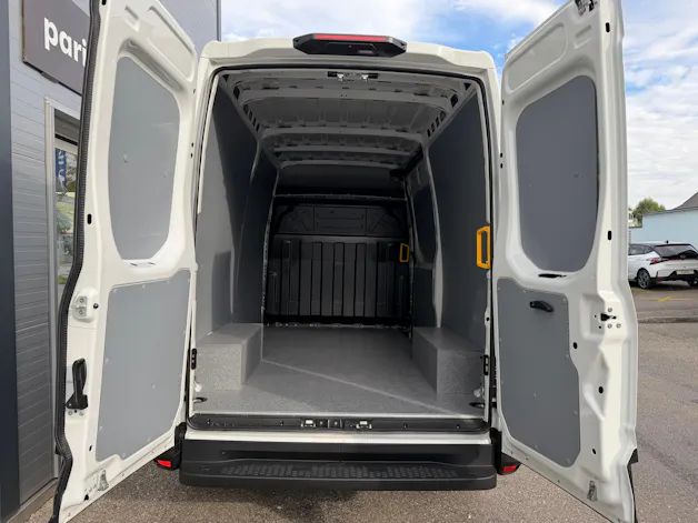 IVECO 35 S 16B A8 V 3520