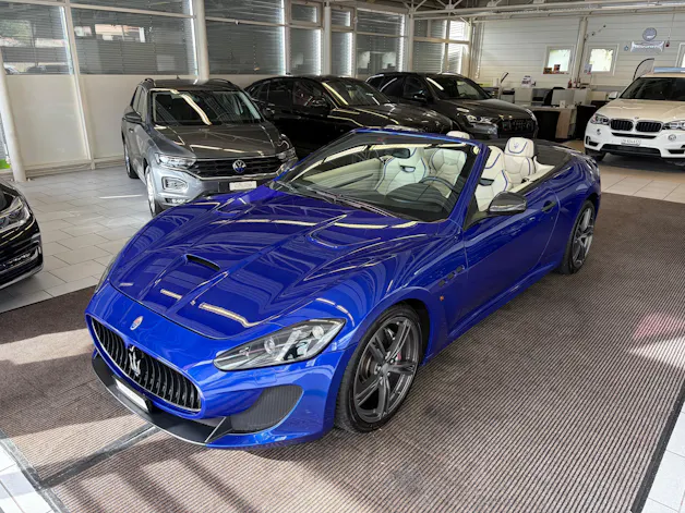 MASERATI GranCabrio MC Centennial Edition | CH Fahrzeug | Leder Weiss | CARBON | 100. Geburtstags von Maserati | LIMITIERT |