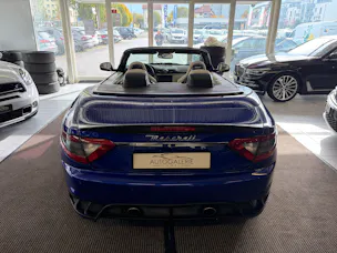 MASERATI GranCabrio MC Centennial Edition | CH Fahrzeug | Leder Weiss | CARBON | 100. Geburtstags von Maserati | LIMITIERT |