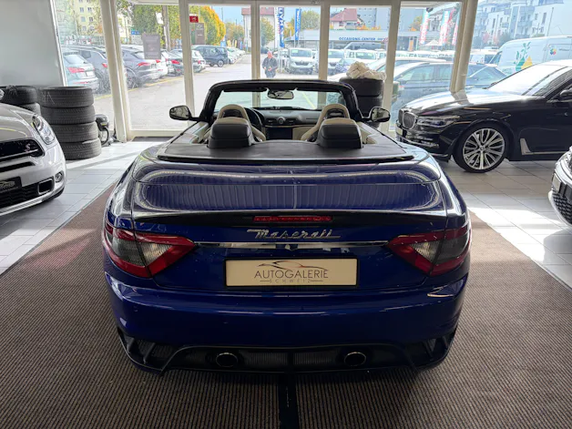 MASERATI GranCabrio MC Centennial Edition | CH Fahrzeug | Leder Weiss | CARBON | 100. Geburtstags von Maserati | LIMITIERT |