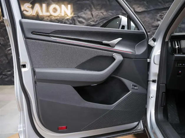 SKODA Kodiaq 1.5 TSI mHEV Selection *Facelift*Werksgarantie*7 Plätzer*