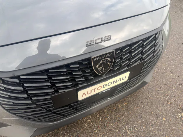 PEUGEOT 208 1.2 Hybrid Allure