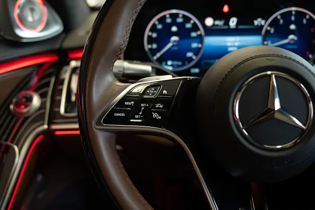 MERCEDES-BENZ S 680 4Matic Maybach 9G-Tronic
