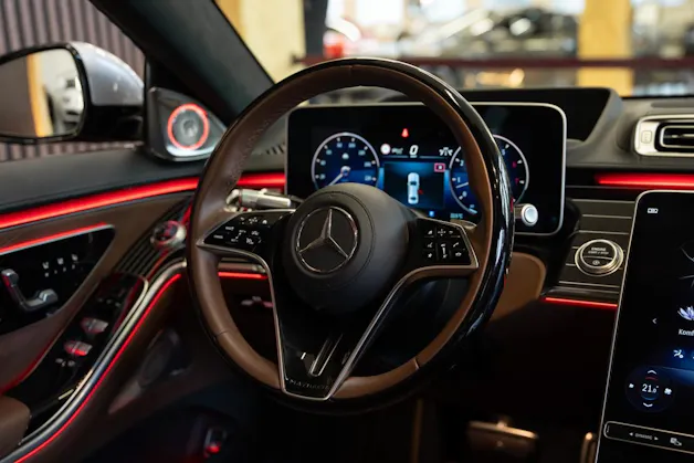 MERCEDES-BENZ S 680 4Matic Maybach 9G-Tronic