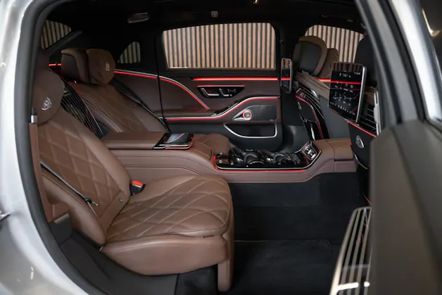 MERCEDES-BENZ S 680 4Matic Maybach 9G-Tronic