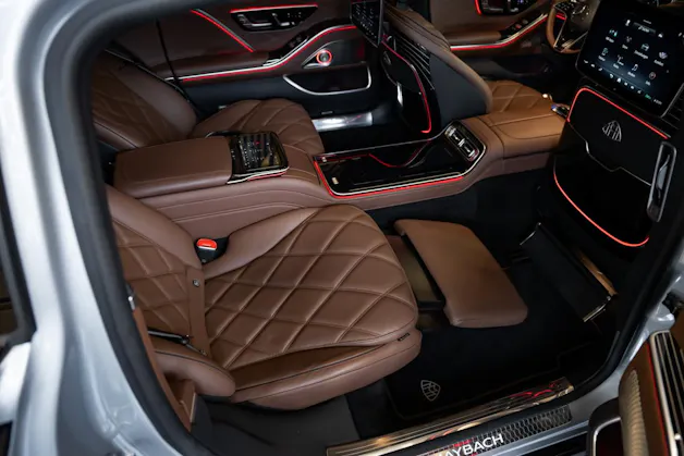 MERCEDES-BENZ S 680 4Matic Maybach 9G-Tronic