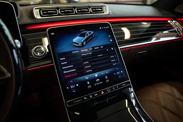 MERCEDES-BENZ S 680 4Matic Maybach 9G-Tronic