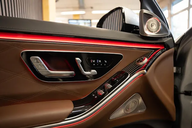 MERCEDES-BENZ S 680 4Matic Maybach 9G-Tronic