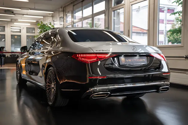 MERCEDES-BENZ S 680 4Matic Maybach 9G-Tronic