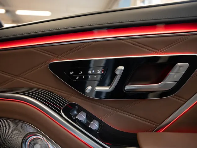 MERCEDES-BENZ S 680 4Matic Maybach 9G-Tronic