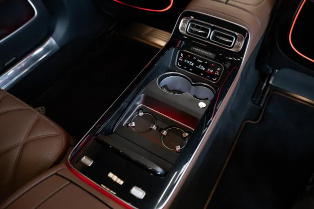 MERCEDES-BENZ S 680 4Matic Maybach 9G-Tronic