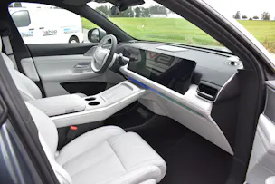 XPENG G9 93kWh Performance AWD mit Anhängerkupplung