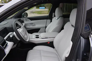 XPENG G9 93kWh Performance AWD mit Anhängerkupplung