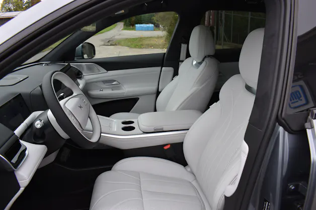XPENG G9 93kWh Performance AWD mit Anhängerkupplung