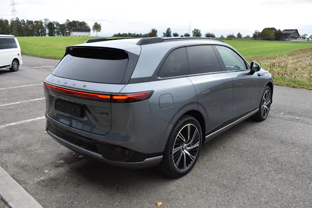 XPENG G9 93kWh Performance AWD mit Anhängerkupplung