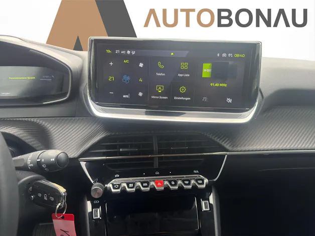 PEUGEOT 208 1.2 Hybrid Allure