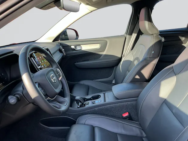 VOLVO XC40 B3 Benzin Mild Hybrid Xcite DCT