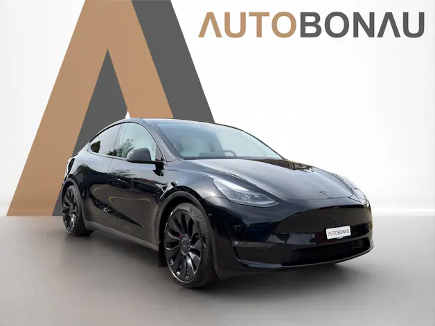 Tesla Model Y Performance D SOH 95.5% Weisses Interieur