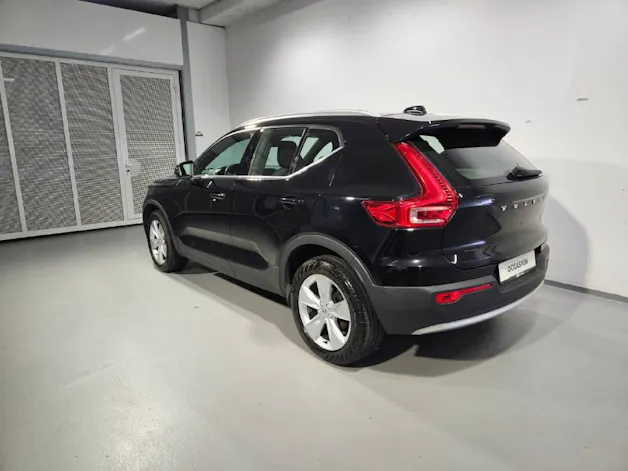 VOLVO XC40 2.0 B4 MH Plus Bright AWD
