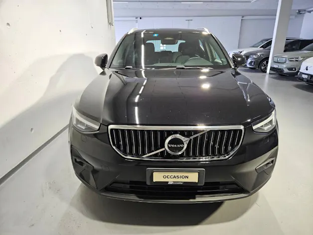 VOLVO XC40 2.0 B4 MH Plus Bright AWD