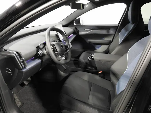 VOLVO EX 30 E60 Plus Swiss Black Edition