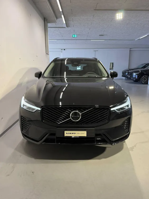 VOLVO XC60 2.0 B5 MH Plus Dark AWD