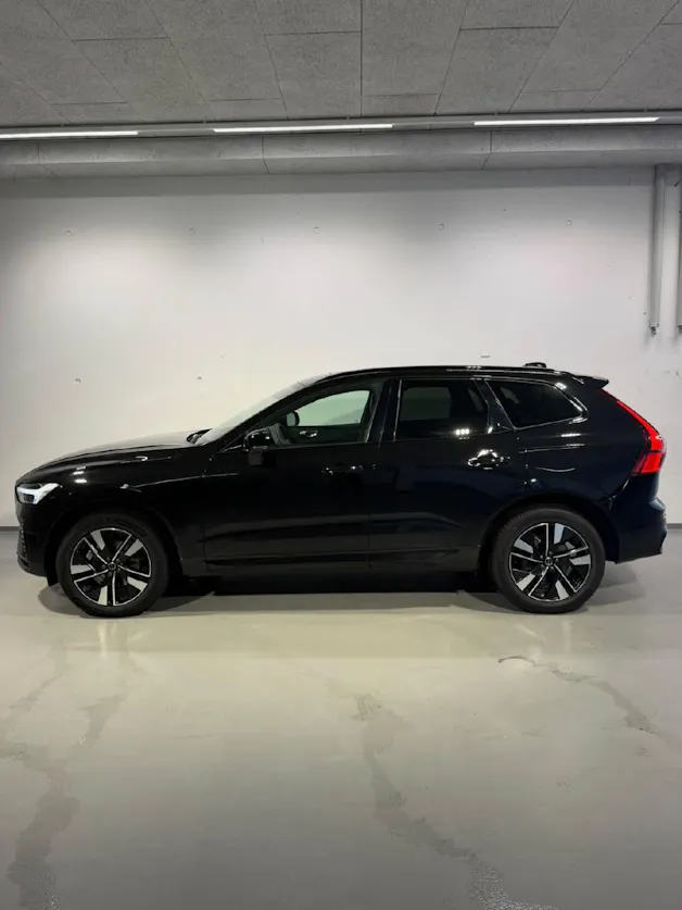 VOLVO XC60 2.0 B5 MH Plus Dark AWD