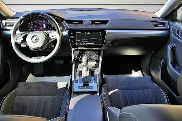 SKODA Superb Combi 2.0 TDi Style 4x4 DSG