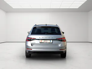SKODA Superb Combi 2.0 TDi Style 4x4 DSG